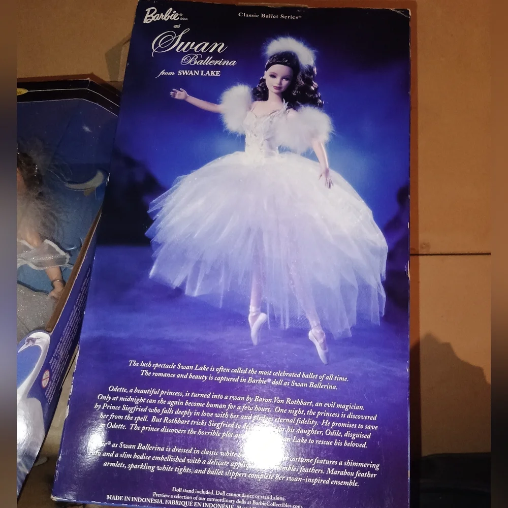 Swan Ballerina From Swan Lake Barbie Doll - Picture 3 of 4